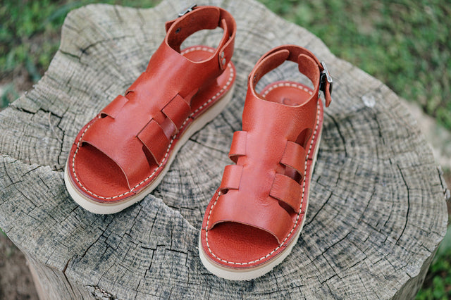 D031 Rust Sandals
