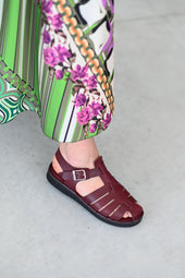 D038 Sandals