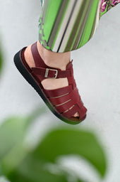 D038 Sandals