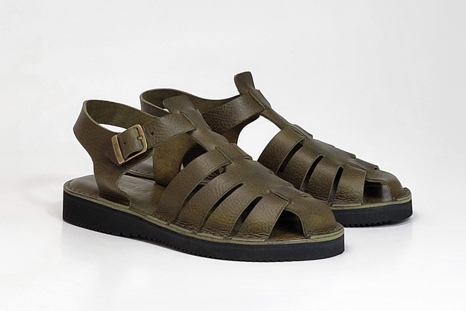 D038 Sandals