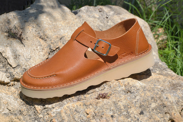 D150 Tan Sandals