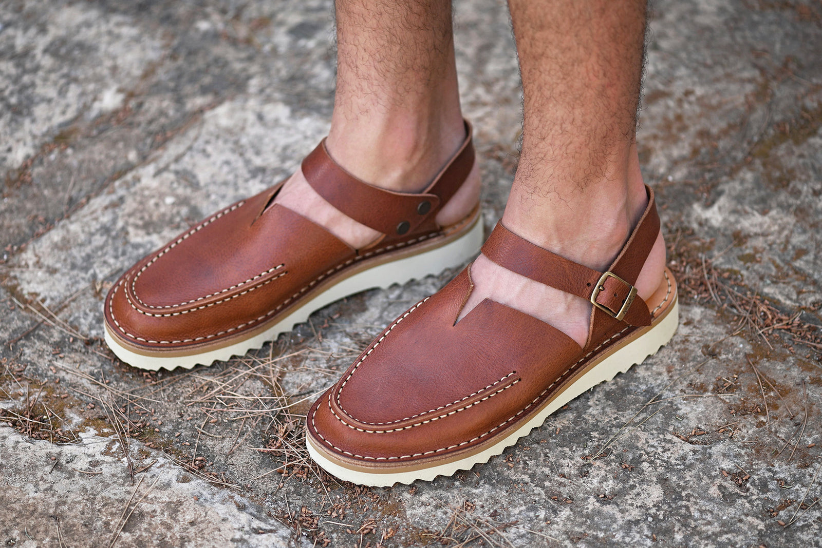 D157 Sandals