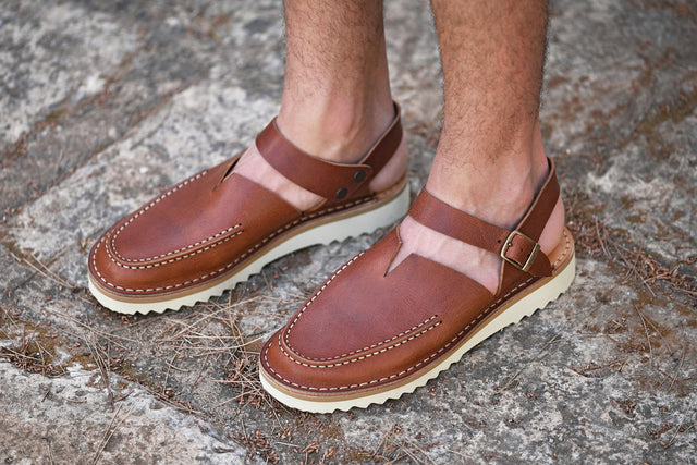 D157 Brown Sandals