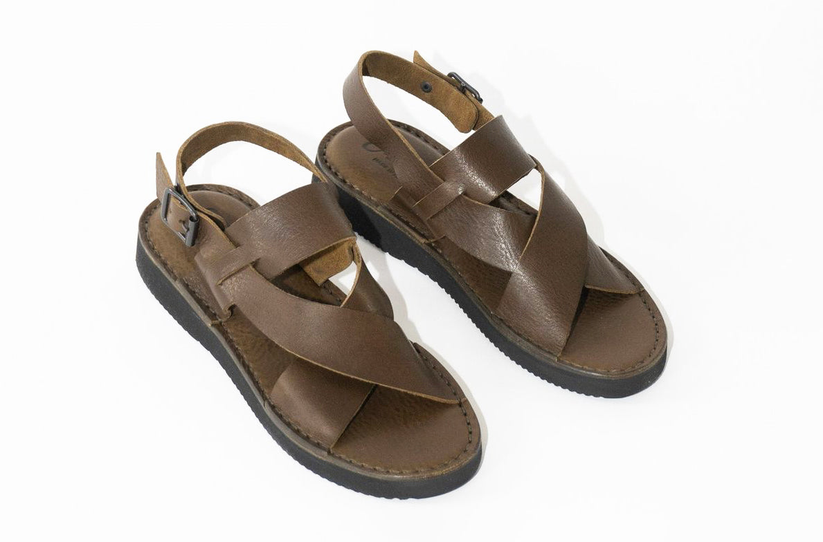 D173 Sandals