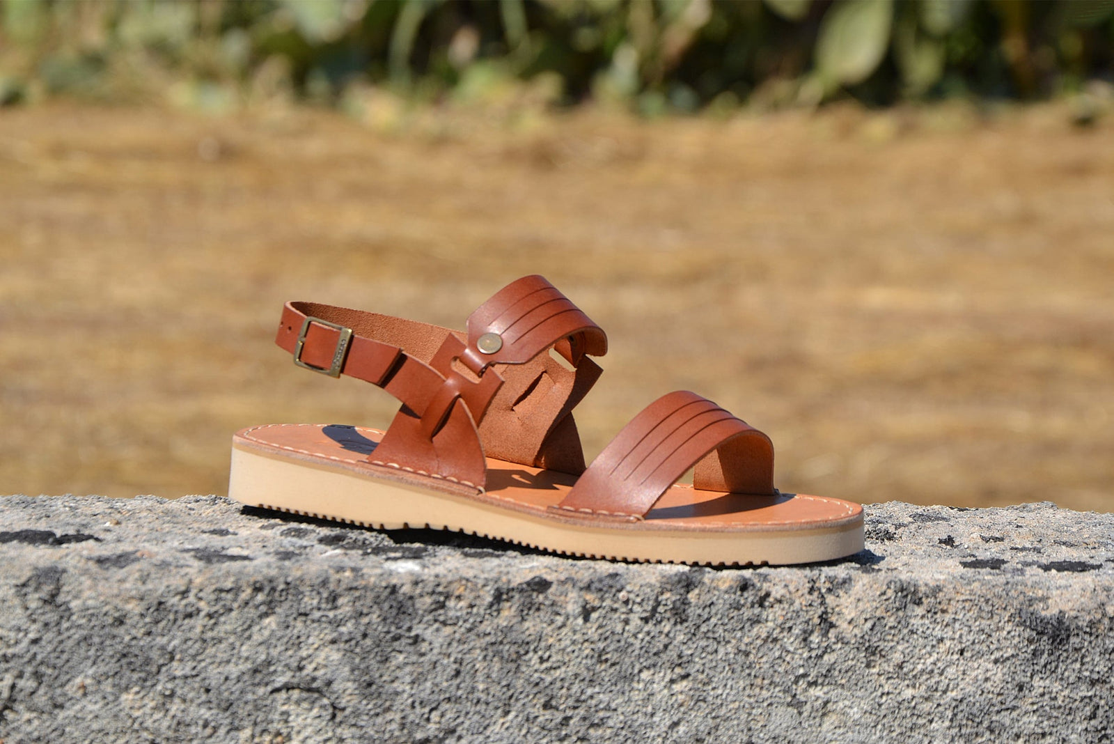 D174 Sandals