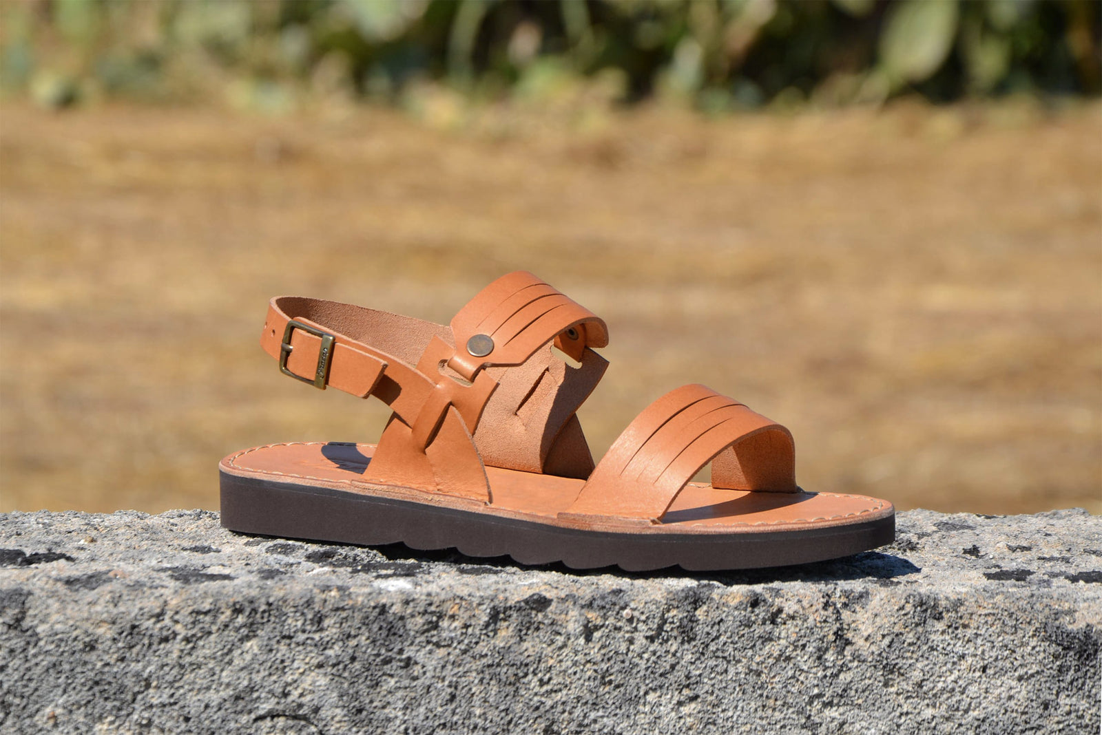 D174 Sandals