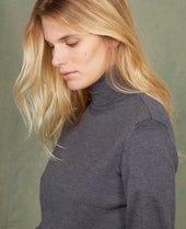 Pull col roulé
