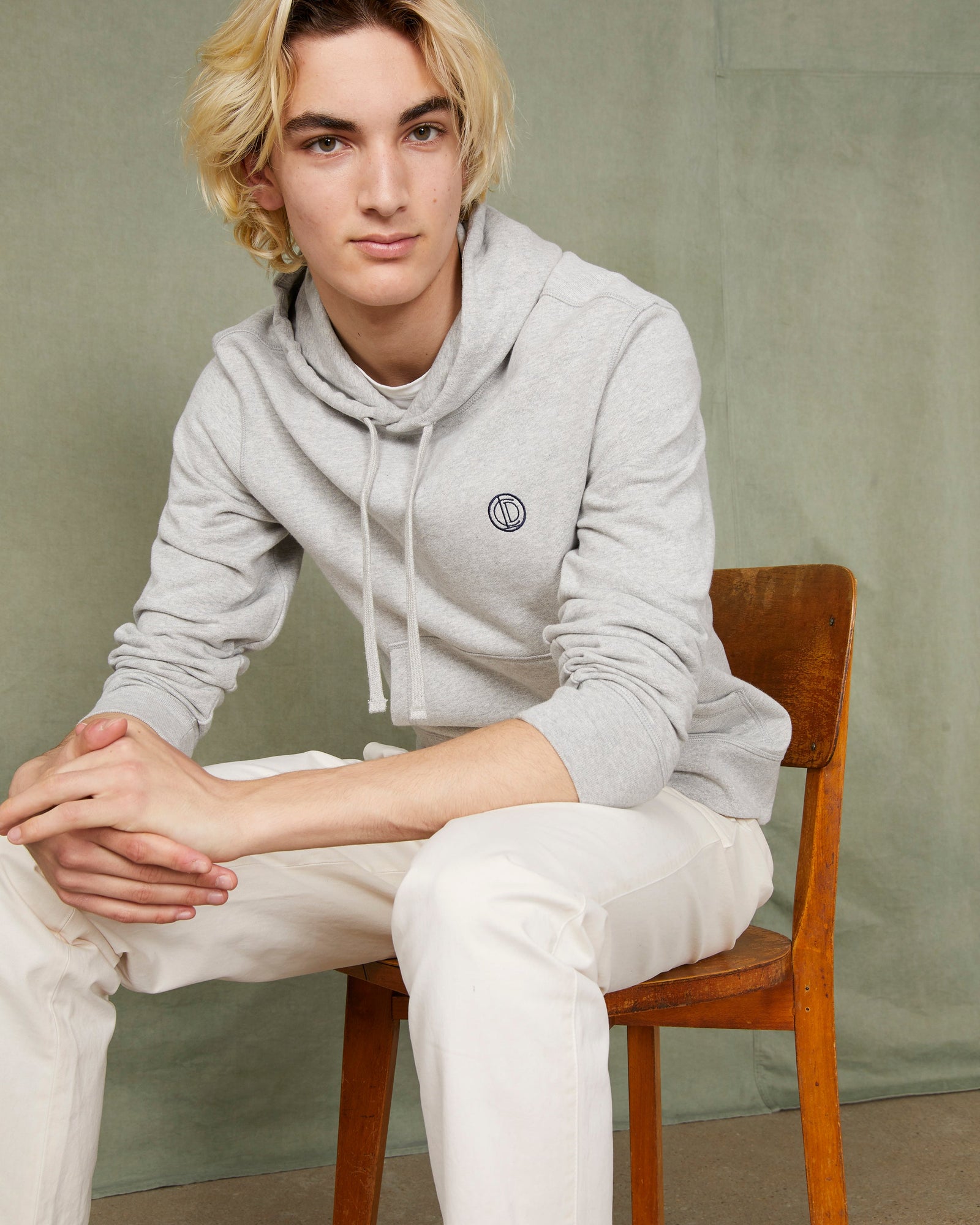Sweatshirt A Capuche