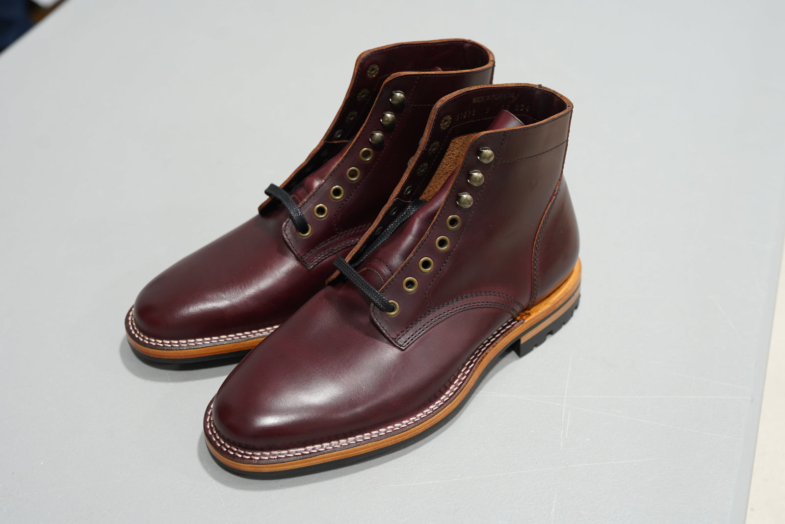 The Allen Stitchdown Bordeaux Try On S