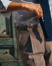 The Light Brown Trousers 1 Pince