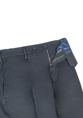 Chinos