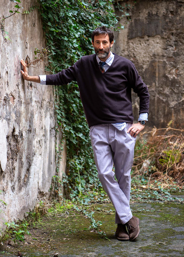 Brown V-Neck Geelong Lambswool Knitwear