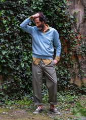 Light Blue V-Neck Geelong Lambswool Knitwear