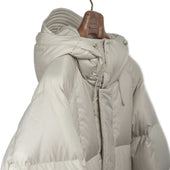 Karakoram Down Jacket In Pearl White Poly