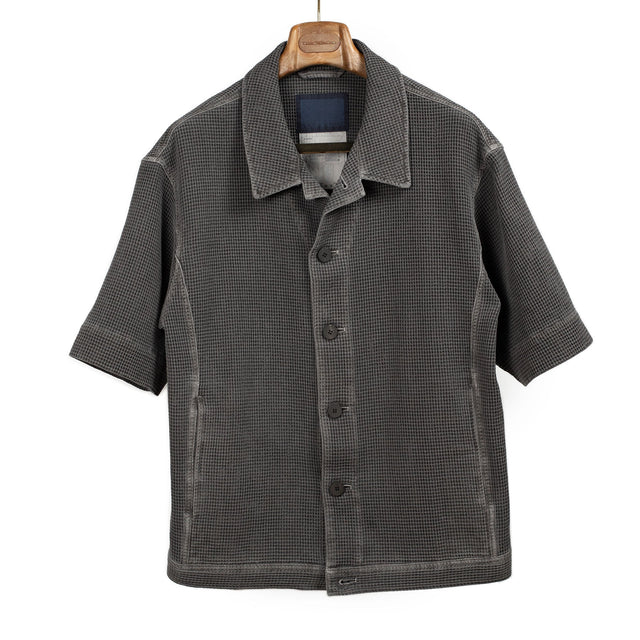 Short sleeve shirt jacket in grey garment dyed waffle cotton