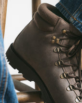 Duved Waxed Suede