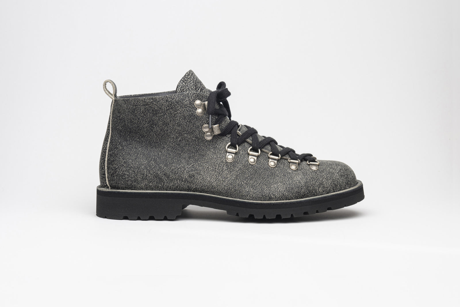 Magnifico M120 Boots