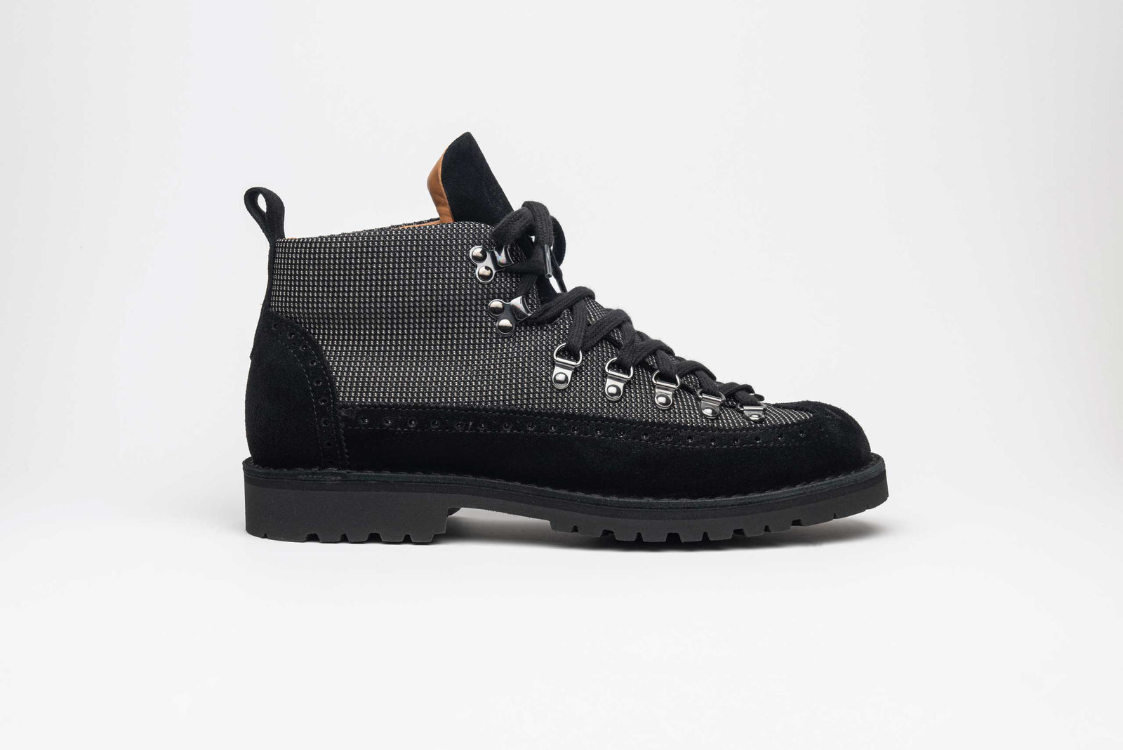 Magnifico M130 Boots