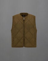 LAMINAR VEST IN TRANSITIONAL QUILTED GARMENT DYED