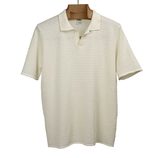 Bubble-knit short sleeve polo shirt in ecru cotton