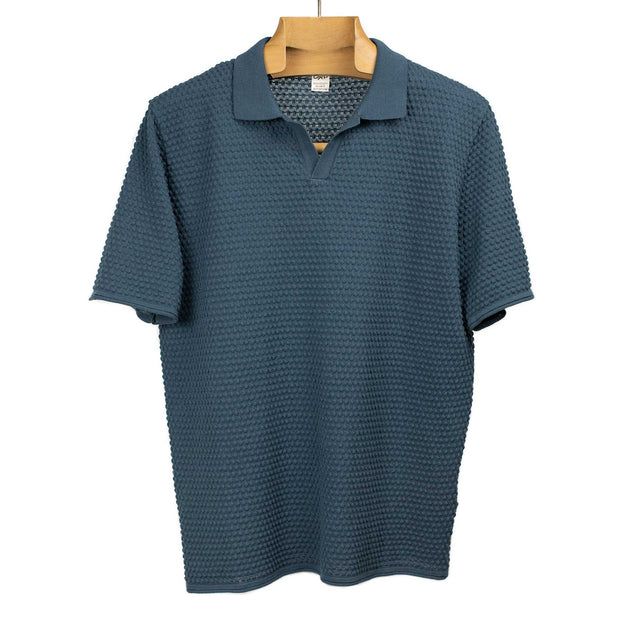 Bubble-knit short sleeve polo shirt in storm blue cotton