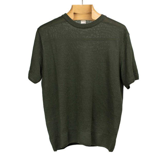 Exclusive short sleeve crewneck tee in dark green linen
