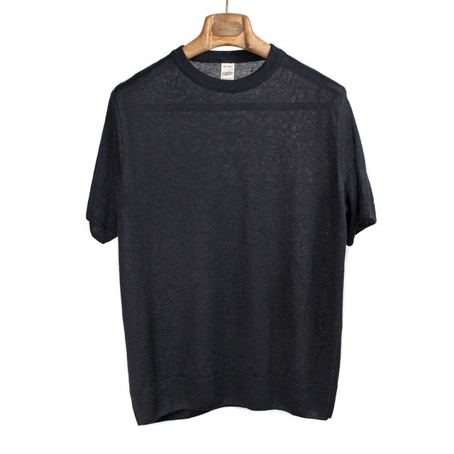 Exclusive short sleeve crewneck tee in black linen