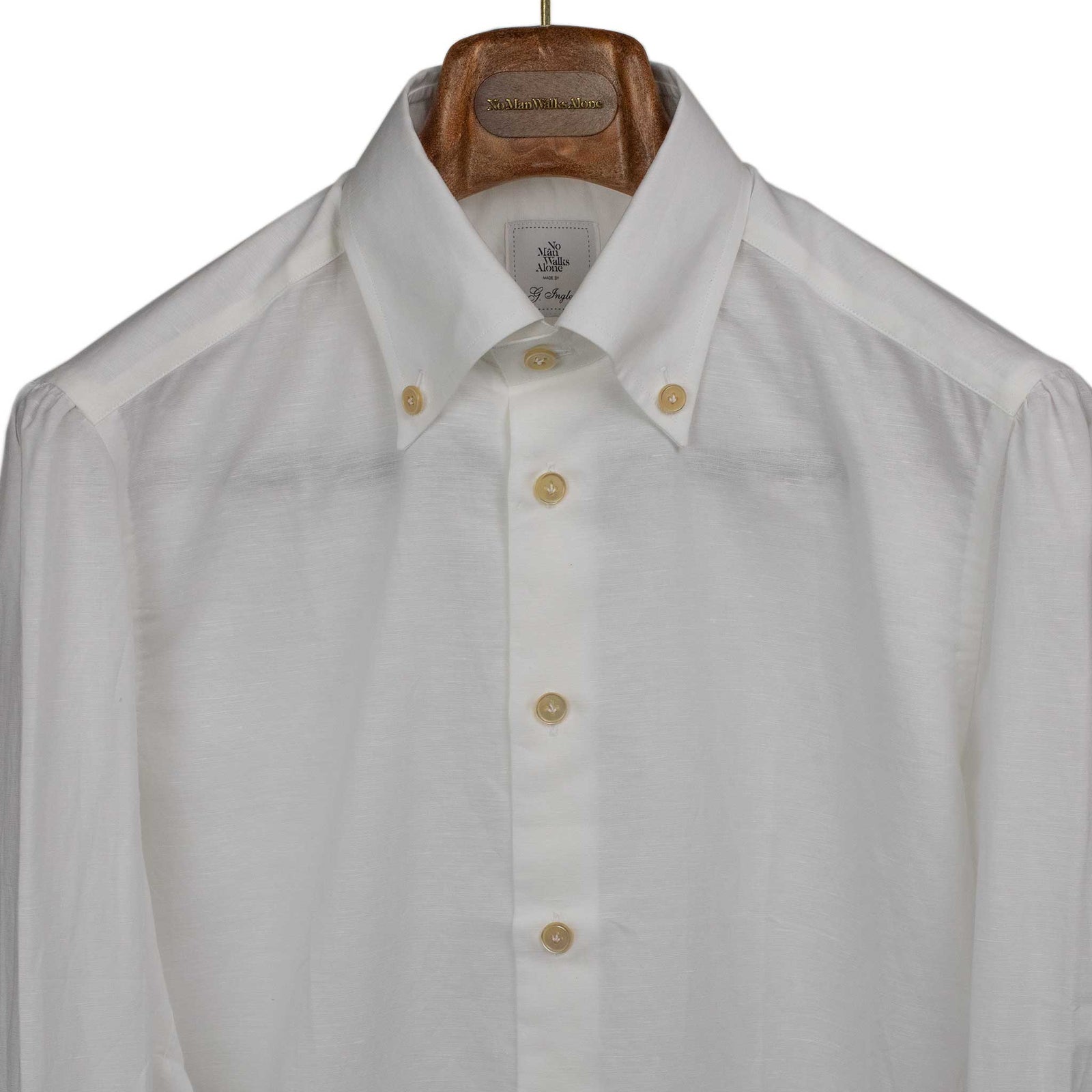 Buttoned Collar Shirt In Cotton Linen