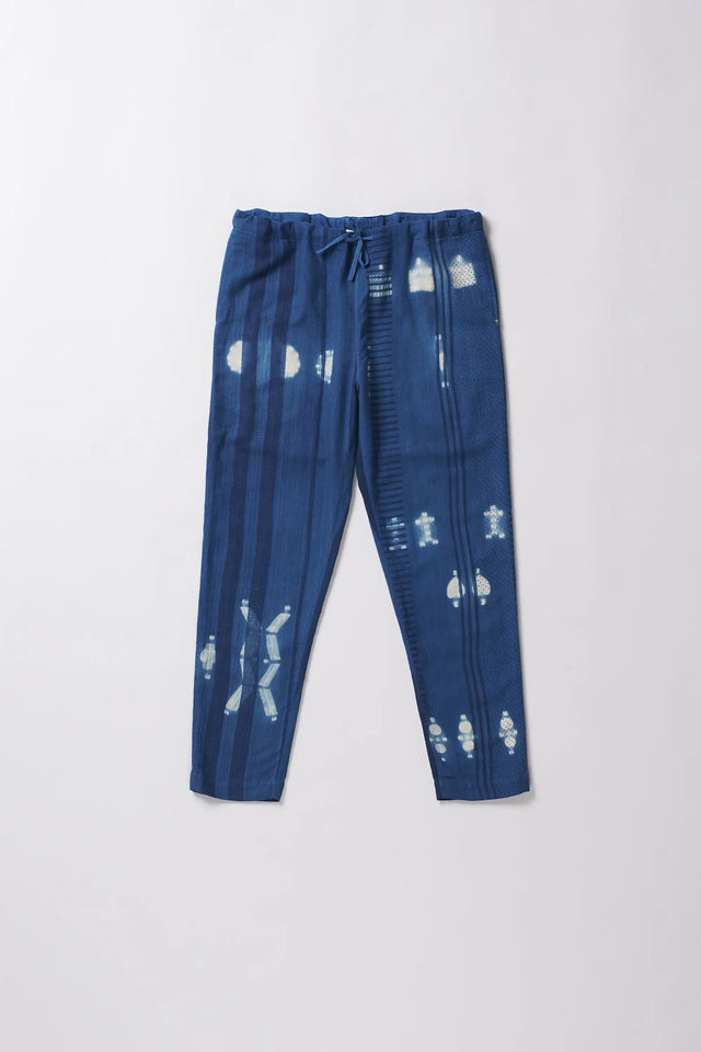 Medium Detailed Tapered Pants