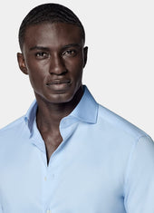 Cutaway Collar Shirt