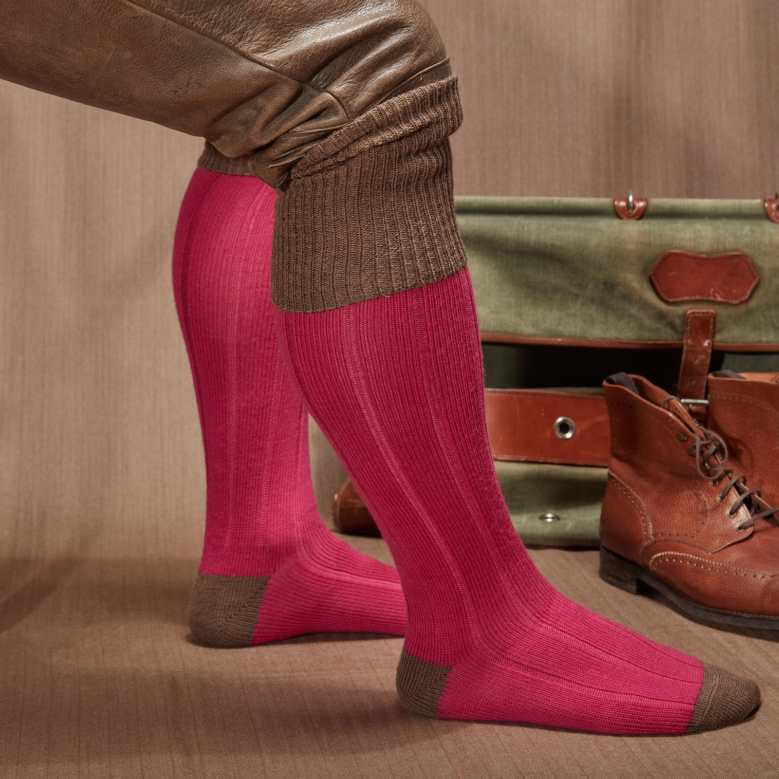 Fuchsia Taupe Laine
