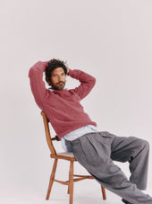 Harley of Scotland Mens Seamless Saddle Shoulder Shetland Sweater - Zinnia Magenta
