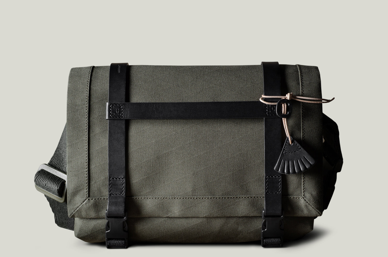 H Small Messenger Bag