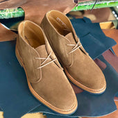 Berwick Gusset Chukka - Repello Snuff Suede