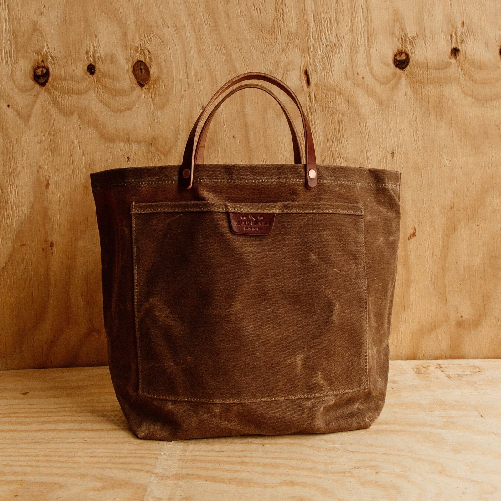 Coal Tote Brush Brown