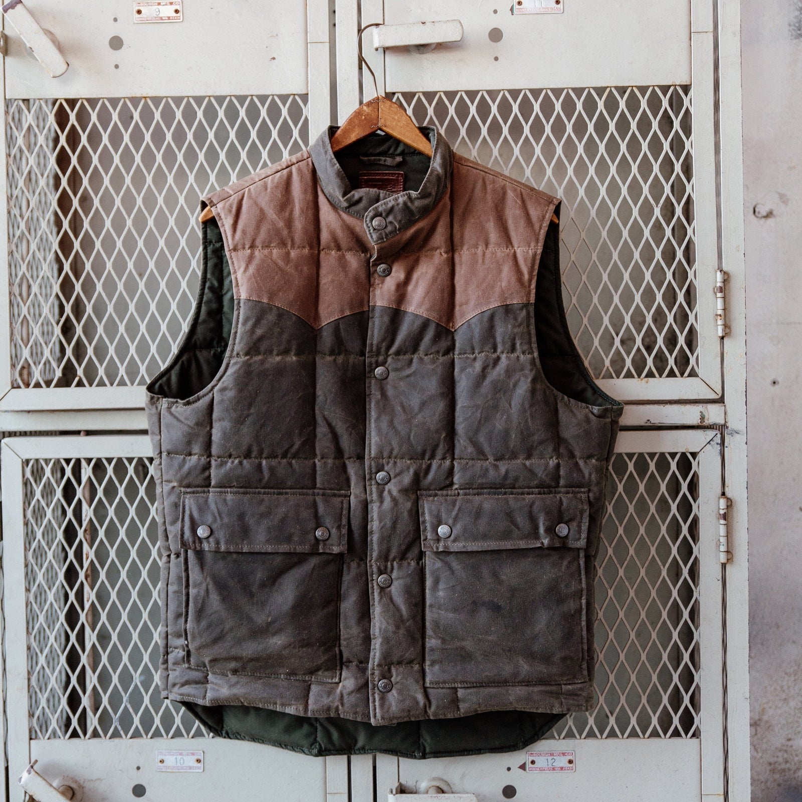 Navigator Vest Western