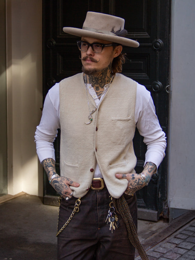 Max Rohr, Buttons Vest, Ecru