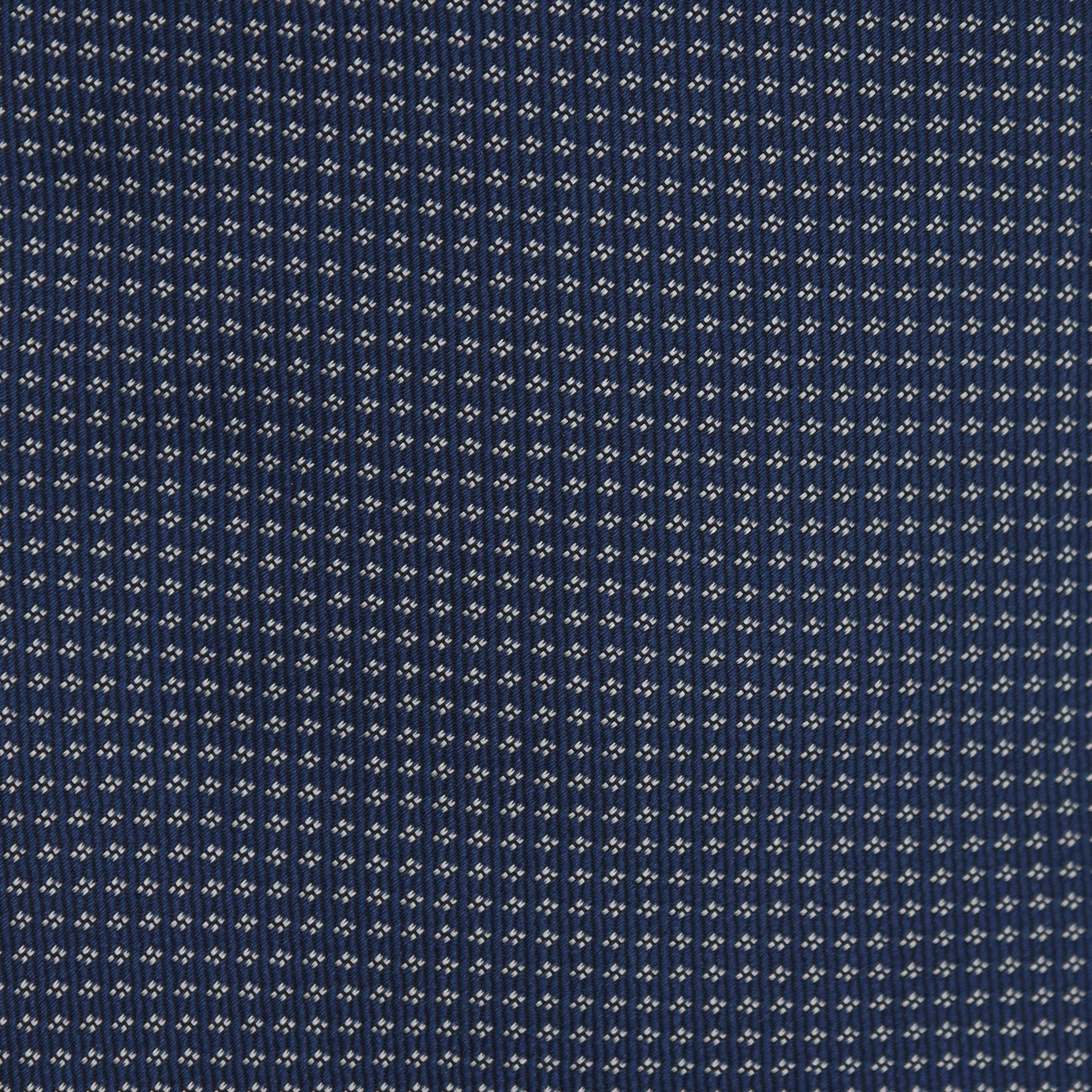 Micro Patterned Tie In
