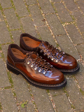 Bright Shoemakers Mountain Shoe Highshine