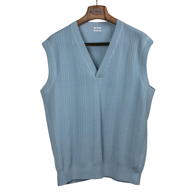 Molded knit vest in high twist light blue cotton