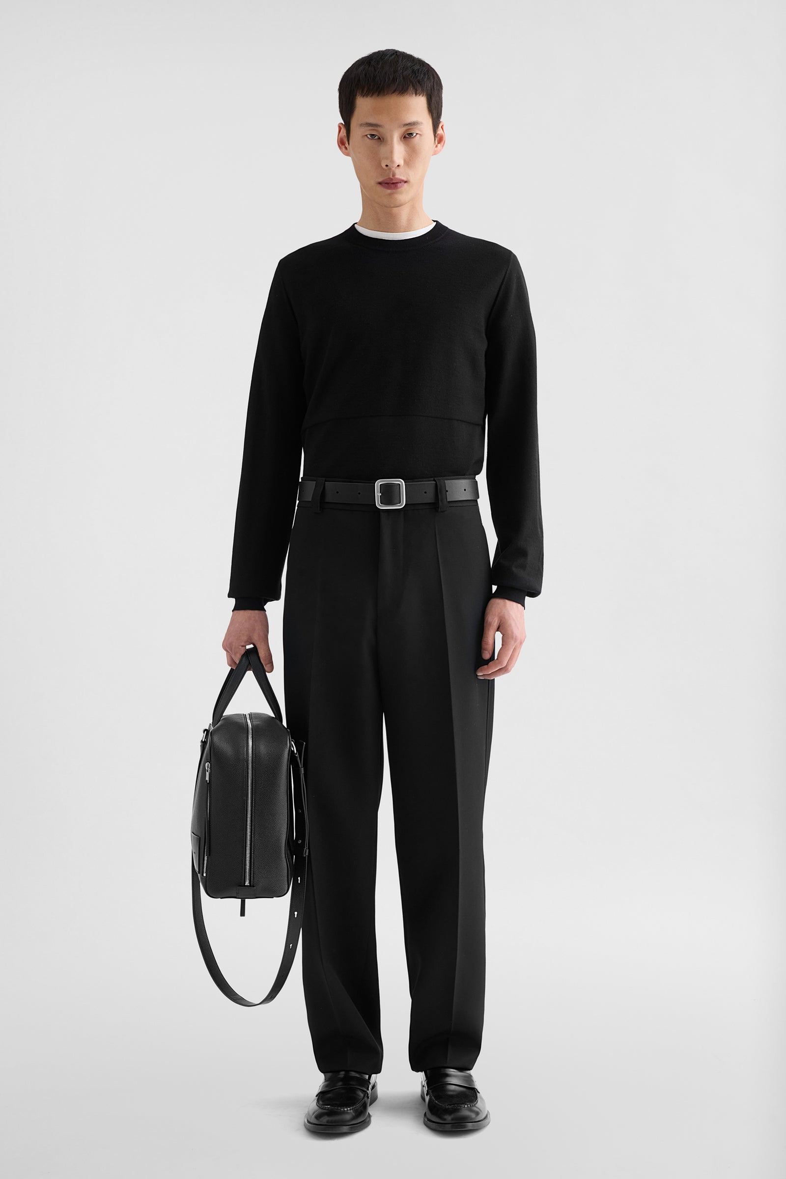 Pantaloni In Gabardine Di Lana Leggera