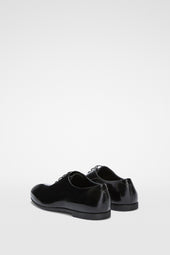 Scarpe Con Lacci