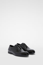 Scarpe Con Lacci