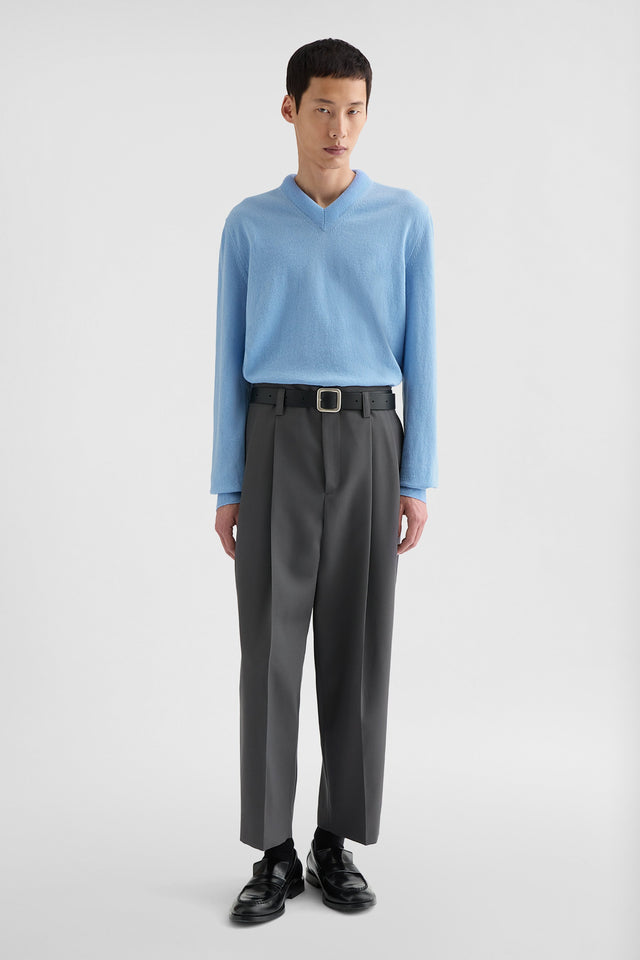 Maglione con scollo a V in lana leggera