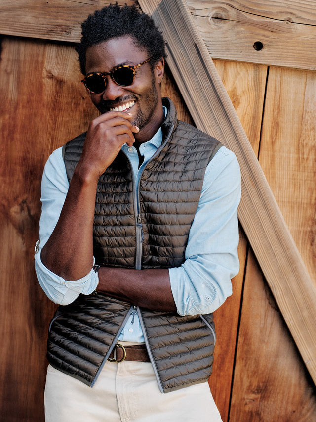 Dk_Olive Solid Traveler Quilted Vest | Men's Jackets \u0026 Outerwear | J.McLaughlin