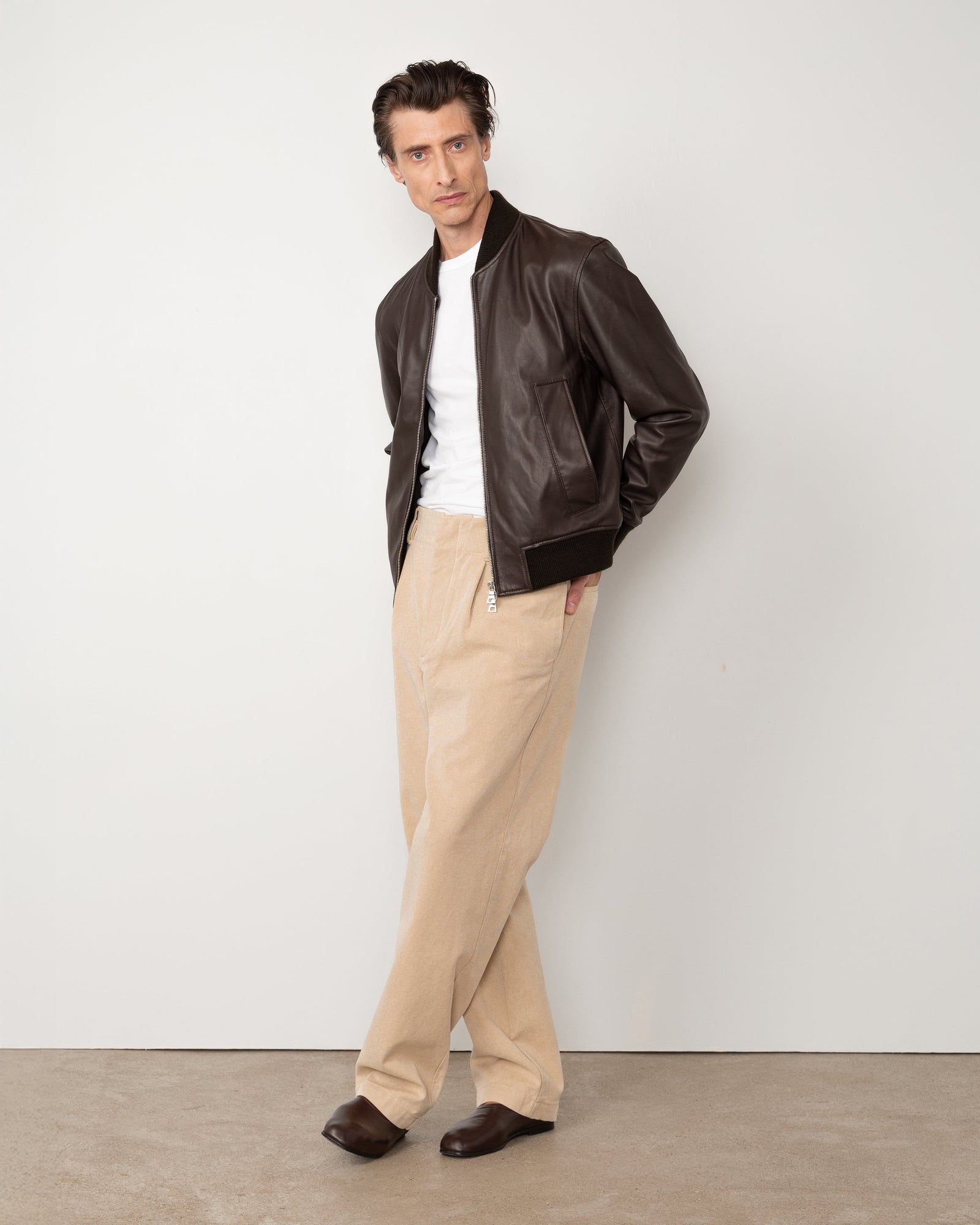 Bomber Maony