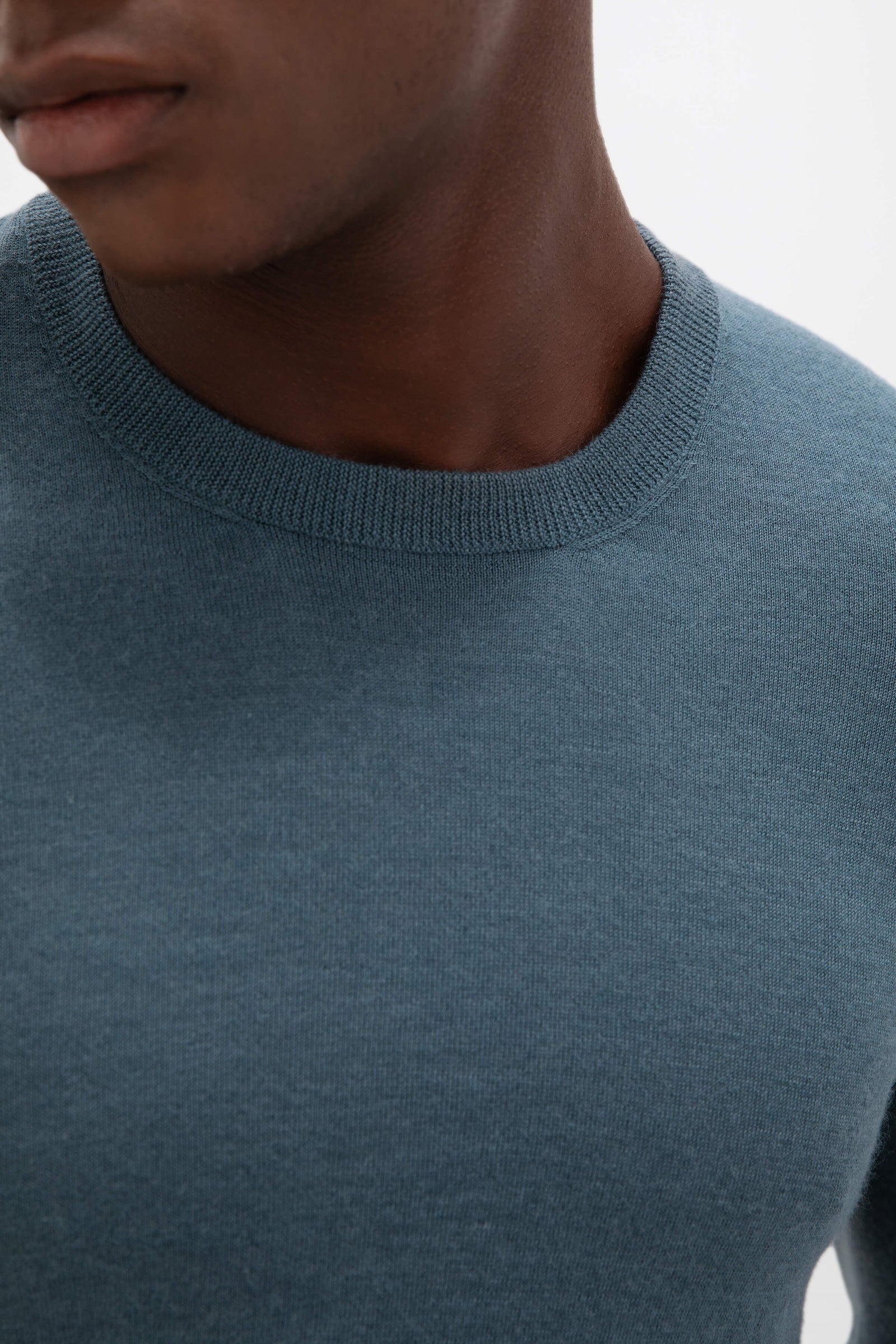 Superfine Cashmere Round Neck Jumper