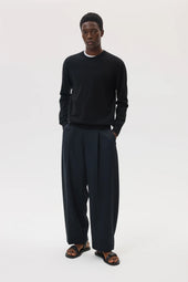 Classic Black Cashmere Round Neck Jumper