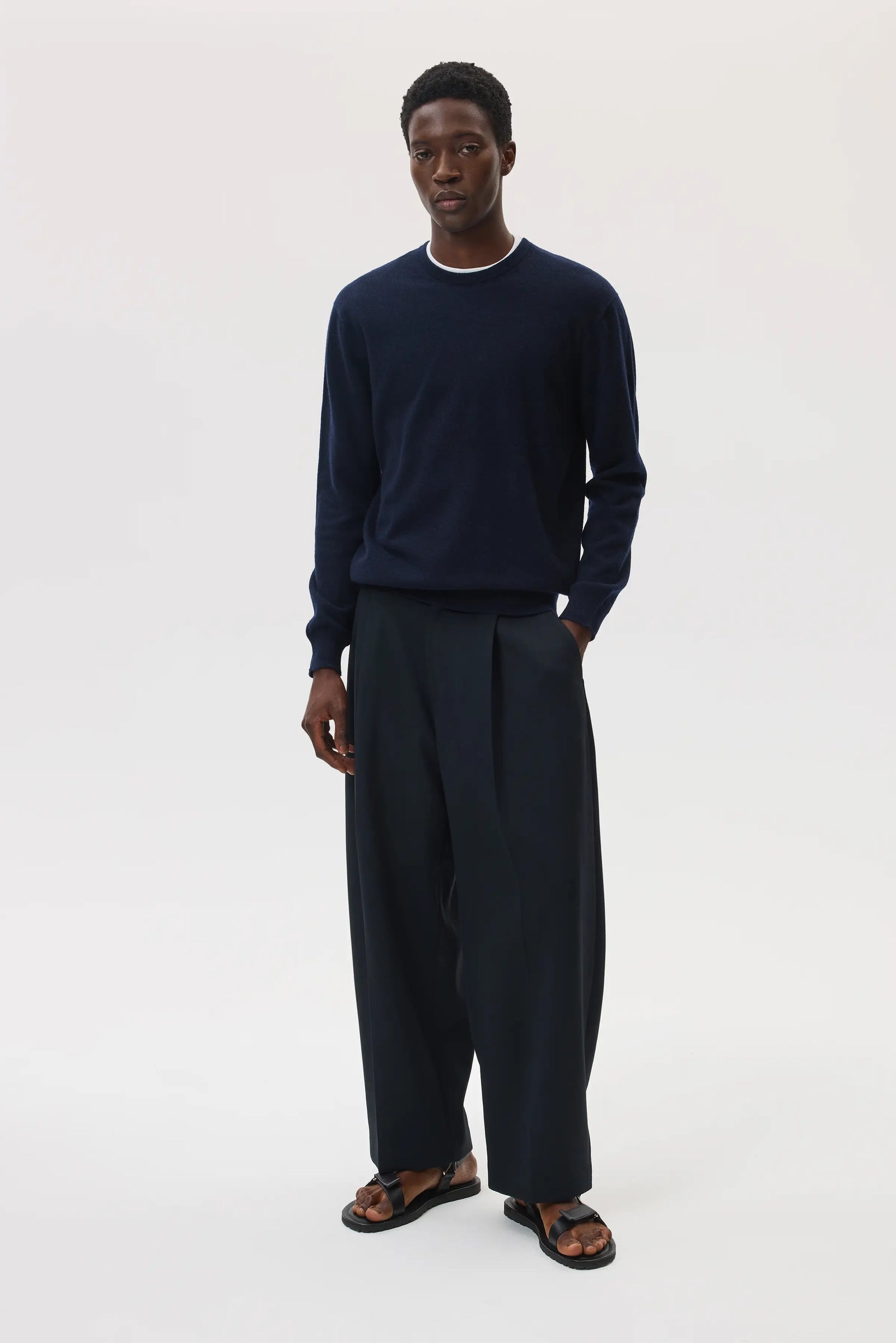 Classic Cashmere Round Neck Jumper