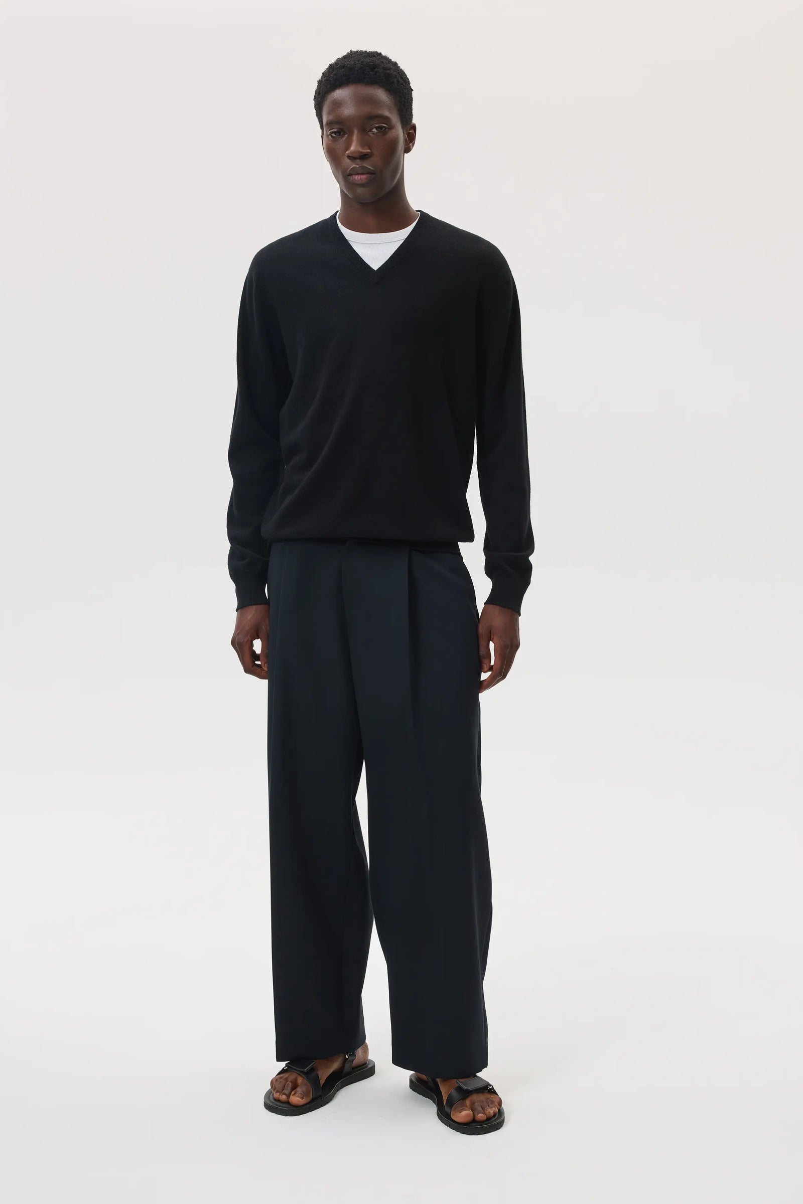 Classic Cashmere V Neck Jumper